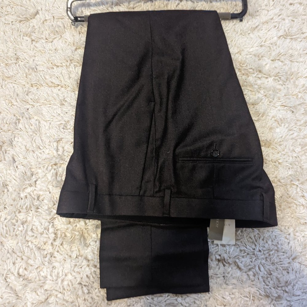 Ludlow Slim-fit suit pant in heathered Italian wool flannel (MIDNIGHT BROWN)